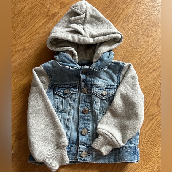 Toddler jean jacket - Picture 1 of 4